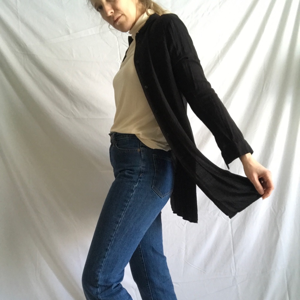H&M Thin Lightweight Viscose Button Up Black Cardigan Women’s Size 4
